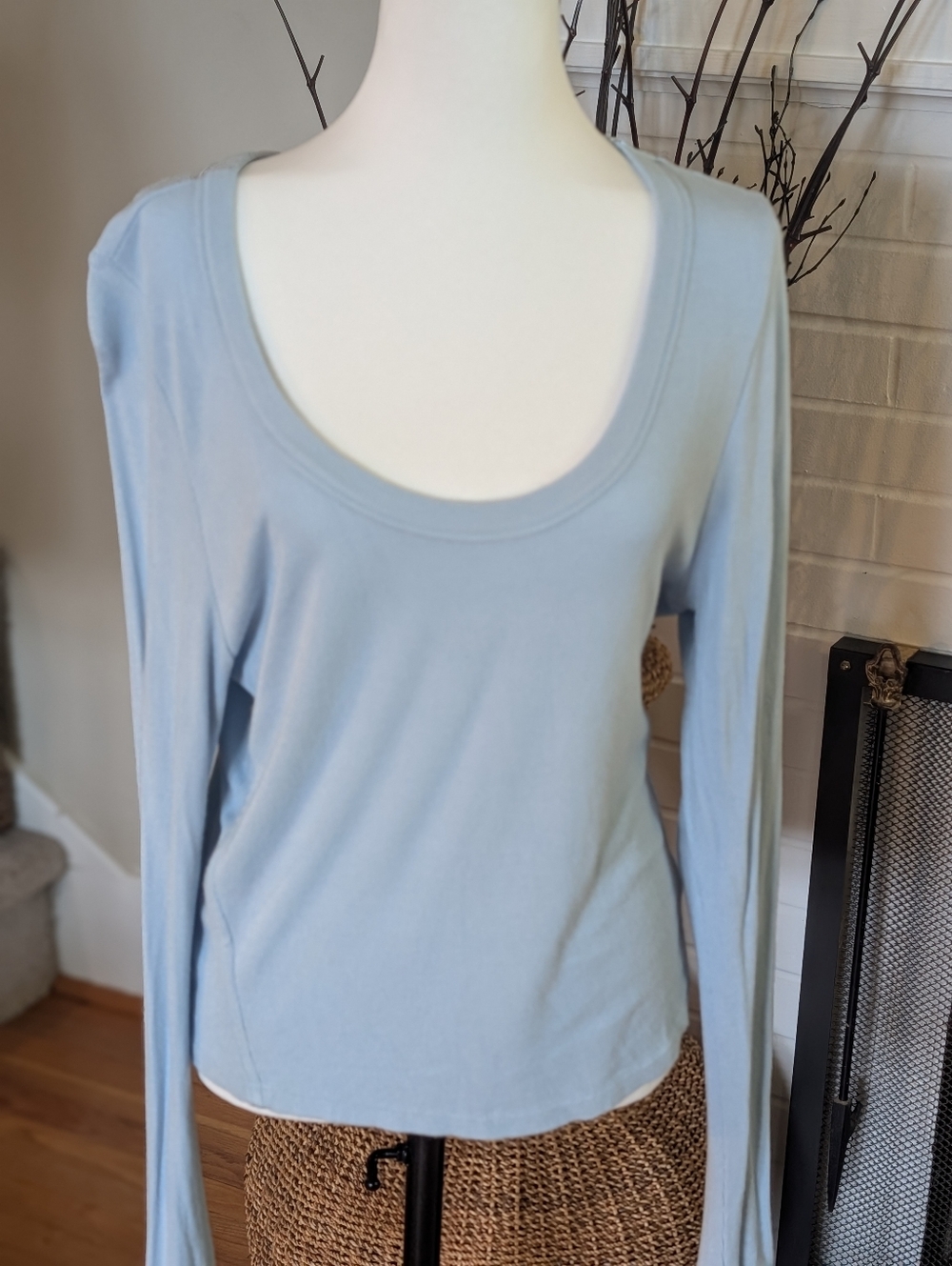 Universal Thread XXL Light Blue Long Sleeve Scoop Neck Soft Layering Tee (K)